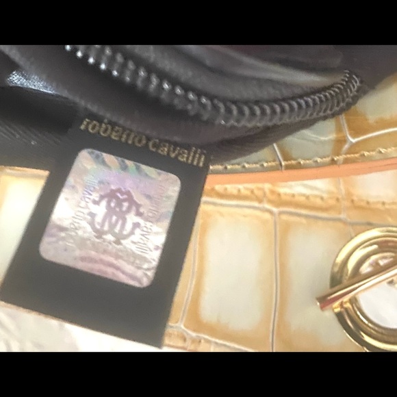 TRADE.!!  Like New! Roberto Cavalli Leather, Croc Embossed Handbag. - Picture 10 of 10